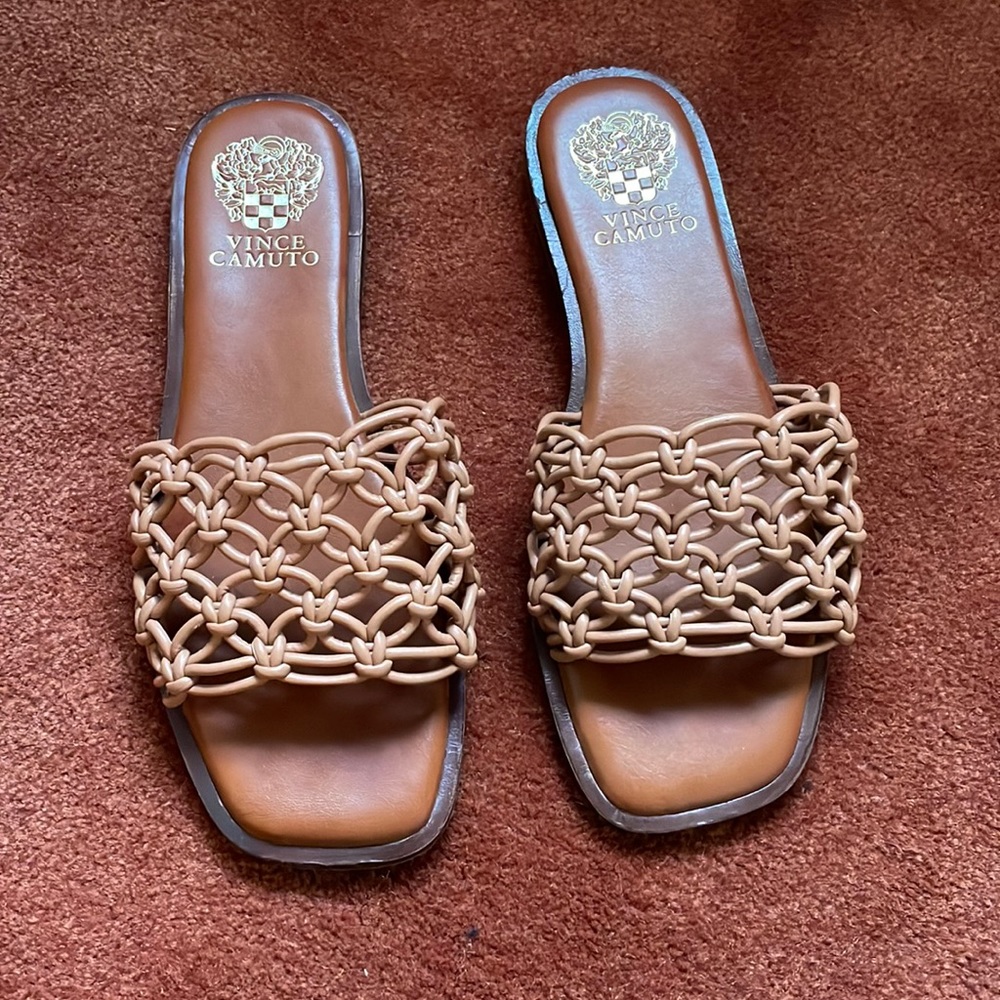Vince Camuto Sandals 6.5